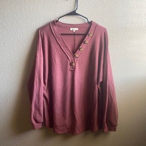 Cute sweater top! 💕